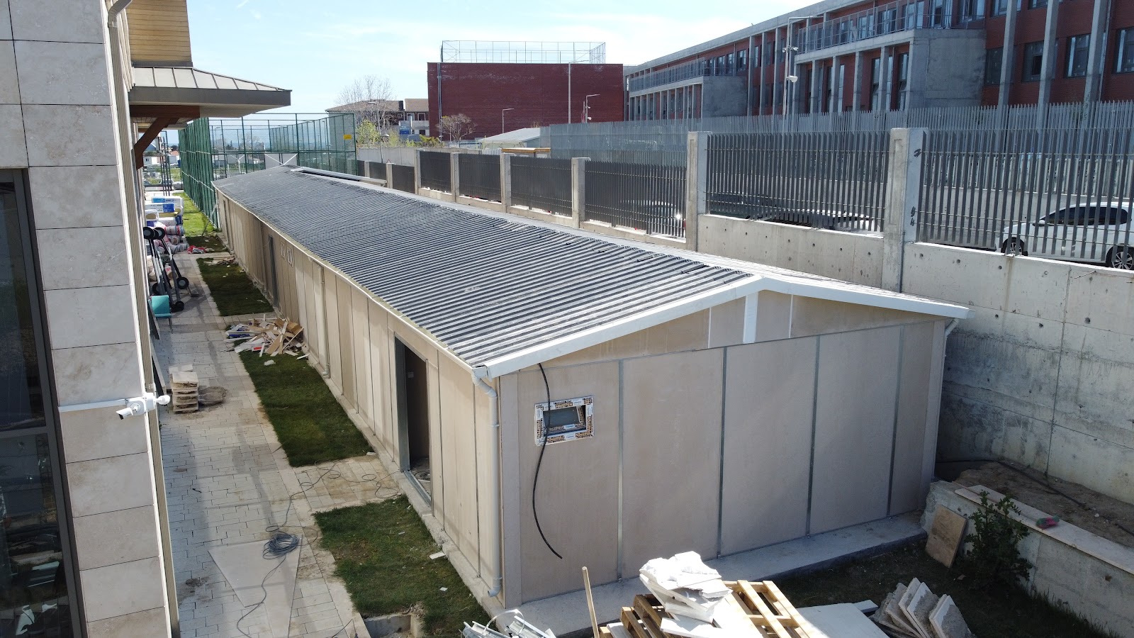 Biruni Üniversitesi prefabrik hayvan laboratuvarı drone çekimi - Preskon