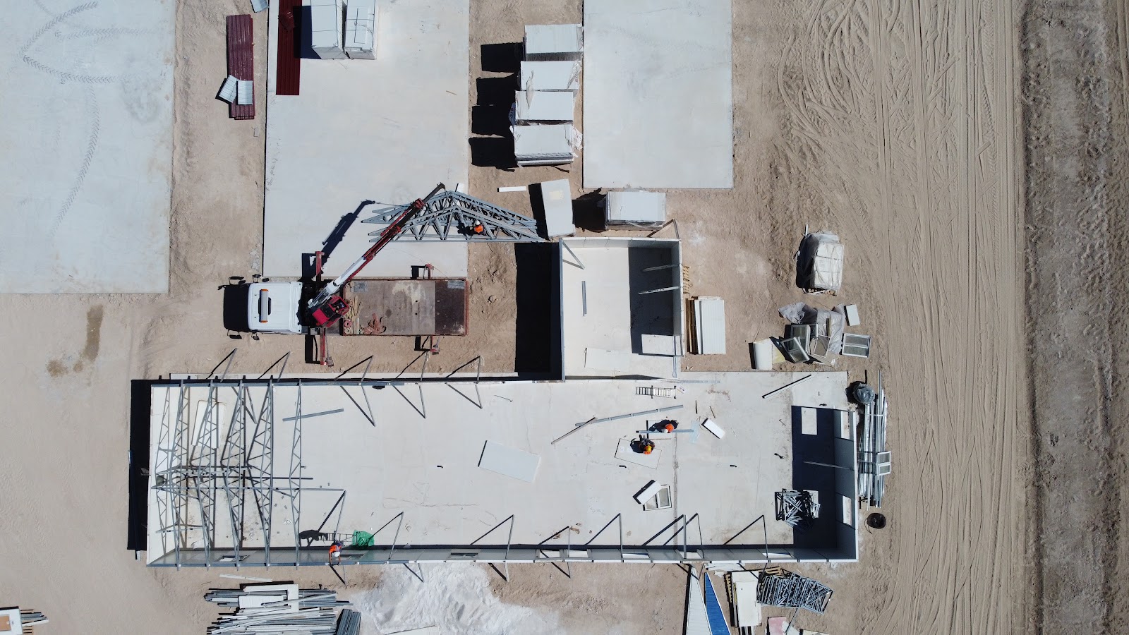Doğalgaz sahası 2.500 m² prefabrik endüstriyel tesis prefabrik hafif çelik proje - Preskon